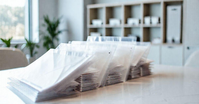 Envelope Transparente: Praticidade e Estilo